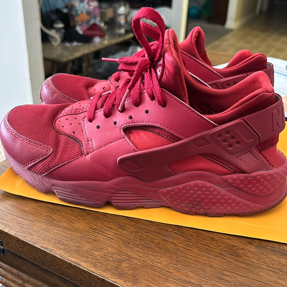 Nike Huarache rare red run shoes